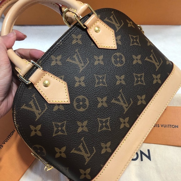 Authentic Loui Vuitton Alma bb - Picture 2 of 9